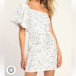Lulu’s sequin white “Shiny Disposition” body con mini dress